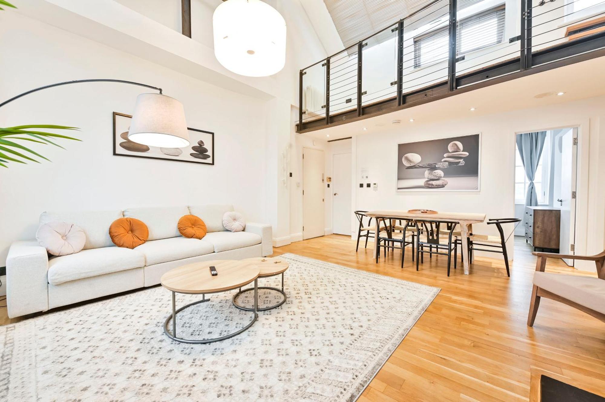Light And Airy Apartamento